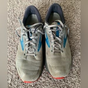 Men’s Brooks Sneakers